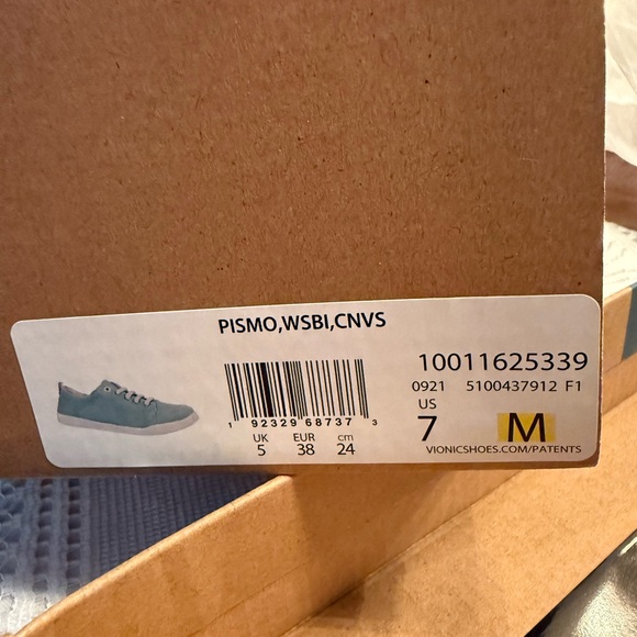 Vionic Beach Pismo sneakers, NWT - Picture 5 of 9